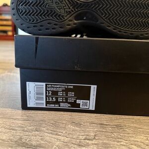 Nike Air Foamposite One Black Sneakers